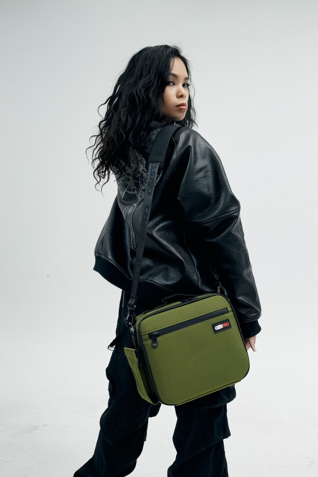 G&BPRO Mini Crossbody Mobile Station